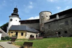 Zámek-Úsov